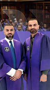 "دەستکەوتێکی بەرز: د. کامران و د. کاروان خوێندنیان تەواو کرد لە کۆلێژێکی بەناوبانگ!" 🌟